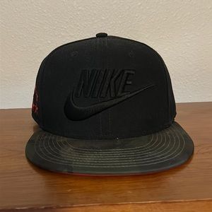 Men’s Nike football hat